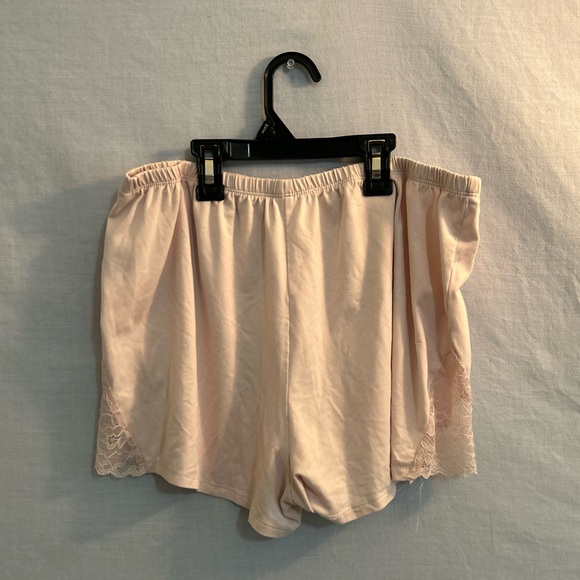 Women's Pinky Lacy Pajama Shorts - Picture 3 of 3